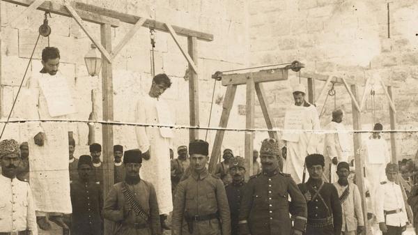 массовые убийства и депортация армян 1915-1916 годов