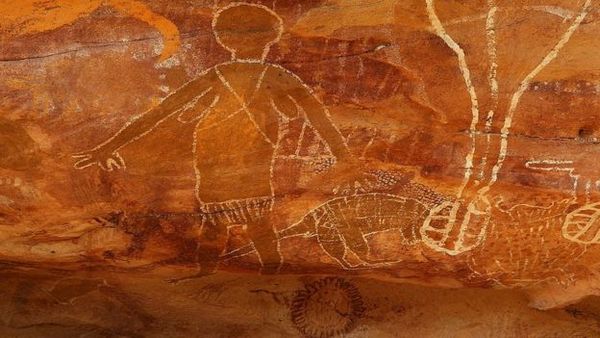 традиционная наскальная живопись коренных народов северного австралийского штата Квинсленд