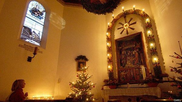 на родине знаменитого рождественского гимна Тихая ночь в Австрии построена часовня