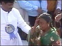 тысячи далитов крестились в Нагпуре
