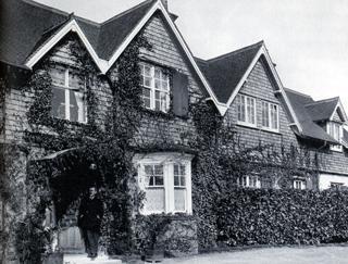 дом Конан Дойля в Сассексе, Англия
