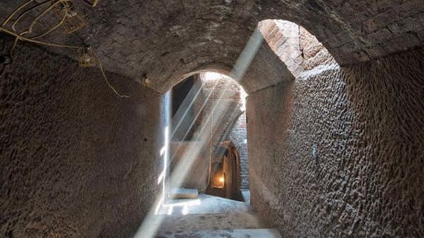 разветвленная сеть прорытых 200 лет назад туннелей пронизывает толщу грунта под улицами Ливерпуля