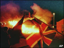 после 30 января 1972 года Лондондерри надолго стал пылающим очагом сопротивления