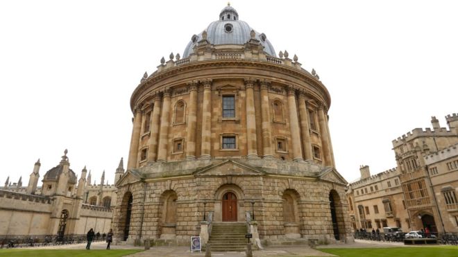 Оксфордский университет входит в тройку самых старых все еще действующих университетов мира