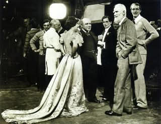 Бернард Шоу на съемках фильма по одной из его пьес. Лондон, 1930 г.