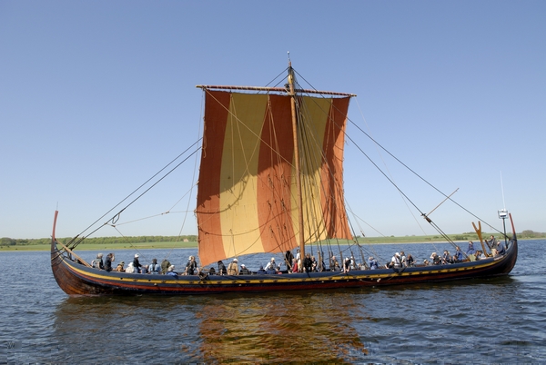 реконструкция коробля викингов