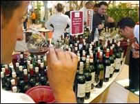 продажа спиртного в Британии выросла за счет роста продаж вина